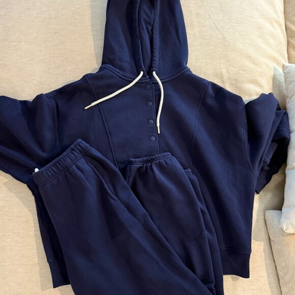Aerie Matching Sweatsuit Set | OFFLINE By Aerie Cloud Fleece | Size Small - Picture 1 of 16